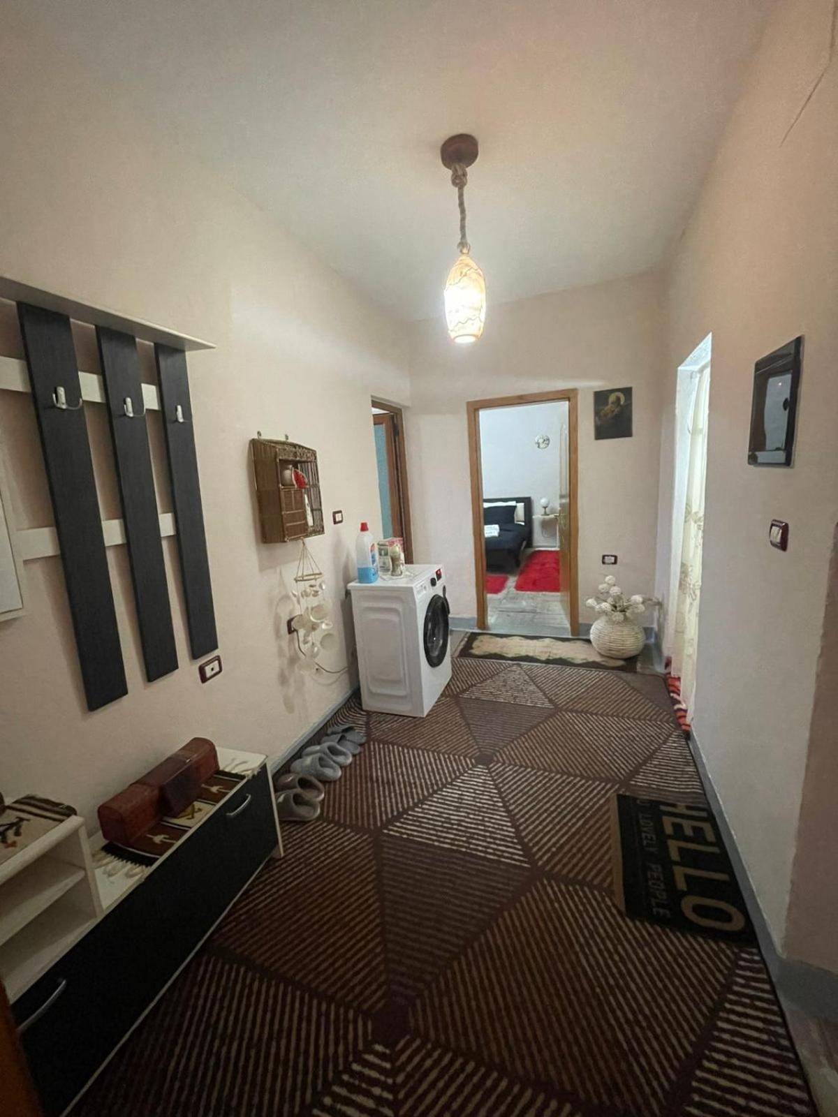 Ledi'S Apartment Gjirokastër Eksteriør bilde